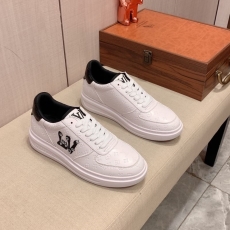 Louis Vuitton Low Shoes